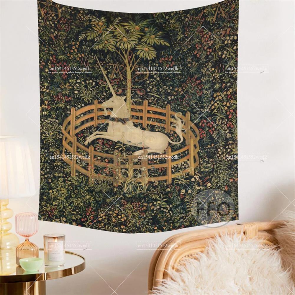 The Unicorn In Captivity Wall  - đánh giá và giá Home Textiles Towel